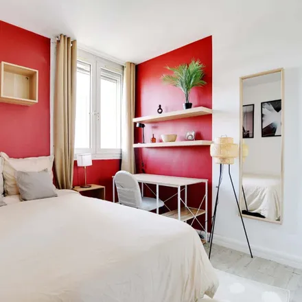 Rent this 5 bed room on 3 Rue du Capitaine Morinet in 94270 Le Kremlin-Bicêtre, France