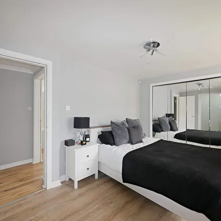 Image 5 - Bathlin Crescent, Moodiesburn, G69 0NN, United Kingdom - Apartment for rent