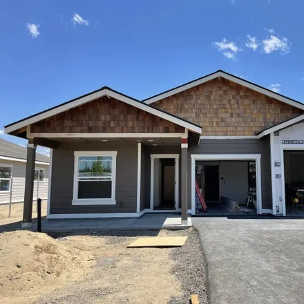 Buy this 3 bed house on unnamed road in La Pine, Deschutes County