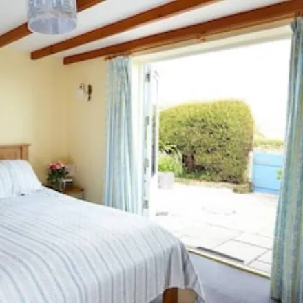 Rent this 2 bed townhouse on Marazion in TR17 0AX, United Kingdom