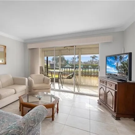 Buy this 2 bed condo on 86 Highpoint Circle East in Collier County, FL 34103