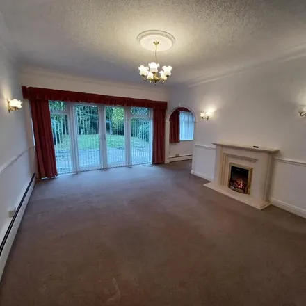 Image 3 - 555 Warwick Road, Sharmans Cross, B91 1AW, United Kingdom - House for rent