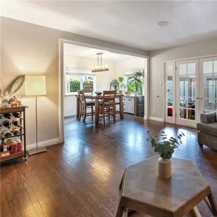 Image 7 - 7031 Cantaloupe Avenue, Los Angeles, CA 91405, USA - House for sale