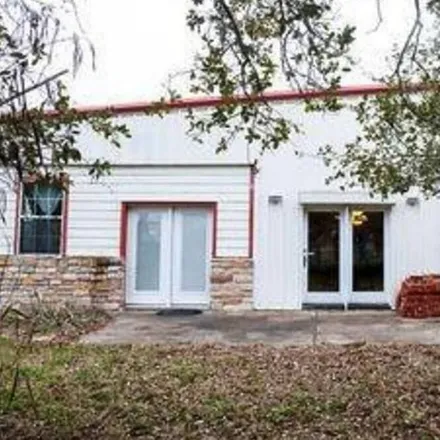 Rent this 5 bed house on Aransas Pass in TX, 78336
