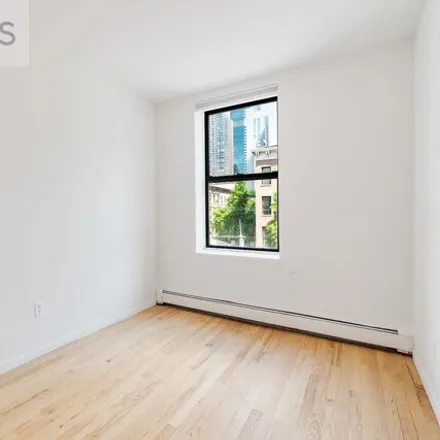 Image 3 - 661 9th Avenue, New York, NY 10036, USA - House for rent