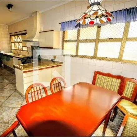 Rent this 4 bed apartment on Damasco in Rua Olavo Bilac 378, Cambuí