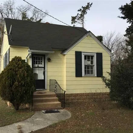 Buy this 2 bed house on 401 North Main Street in Cape May Court House, NJ 08210