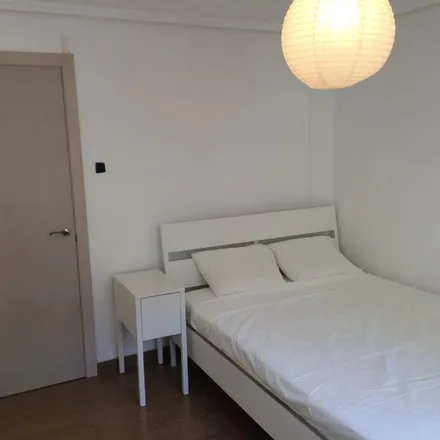 Rent this 3 bed apartment on Carrer de Mendizábal in 29, 46011 Valencia