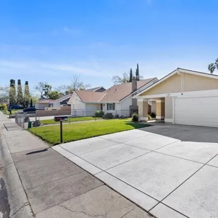 Buy this 3 bed house on 5934 Birchglade Way in Citrus Heights, CA 95621