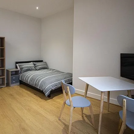 Rent this studio apartment on 146 Mansfield Road in Nottingham, NG1 3HW