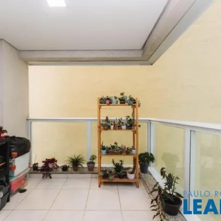 Buy this 2 bed apartment on Rua Bueno de Andrade 641 in Liberdade, São Paulo - SP