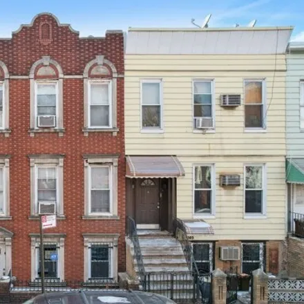 Buy this 5 bed house on 303 Humboldt Street in New York, NY 11211