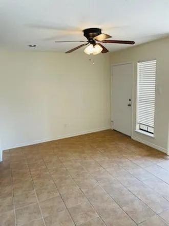 Image 6 - Walden on Lake Conroe, Pine Arbor Drive, Montgomery County, TX 77356, USA - Condo for rent