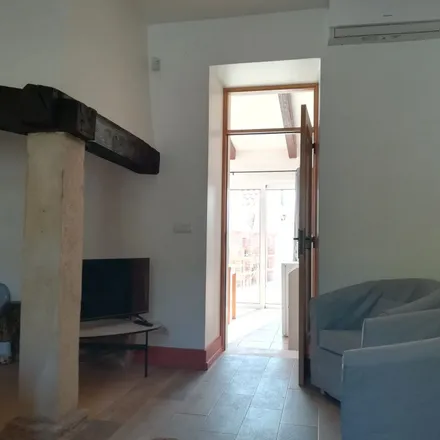 Rent this 1 bed apartment on Rua Villa Rominha in 3250-108 Alvaiázere, Portugal