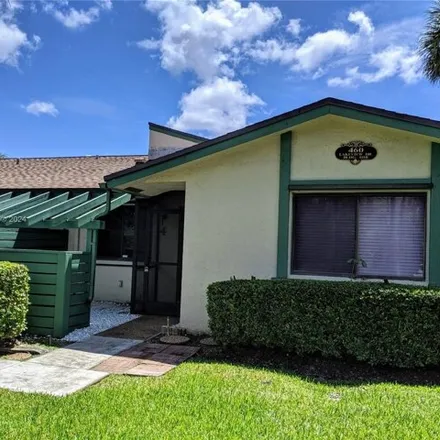 Rent this 3 bed condo on 458 Lakeview Drive in Weston, FL 33326