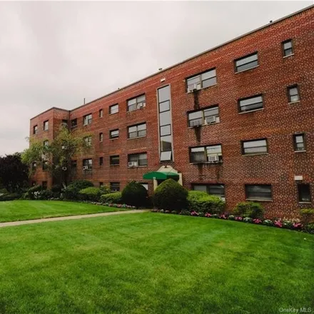 Buy this studio apartment on 35 Shady Glen Court in Residence Park, City of New Rochelle