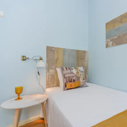 Rent this 6 bed room on Rua Edith Cavel 17 in 1900-213 Lisbon, Portugal