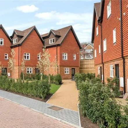 Buy this 3 bed townhouse on Kingswood in Waterhouse Lane, KT20 6HS