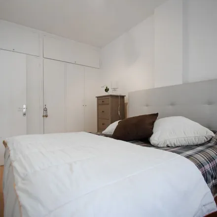 Rent this 2 bed apartment on Carrer de Roger de Flor in 36, 08018 Barcelona