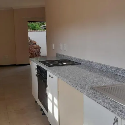 Image 5 - Link Road, Waterfall, Forest Hills, 3652, South Africa - Apartment for rent