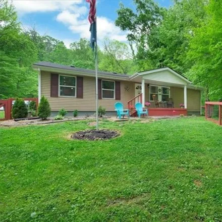 Buy this 3 bed house on 138 Bald Knob Road in New Albany, IN 47150