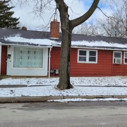 Buy this 3 bed house on 3730 West Kaul Avenue in Milwaukee, WI 53209