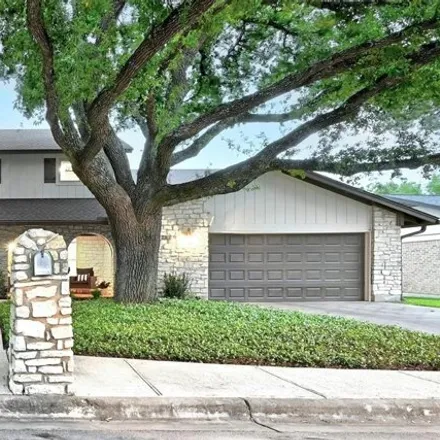 Image 2 - 1245 Creekview Drive, Round Rock, TX 78681, USA - House for sale