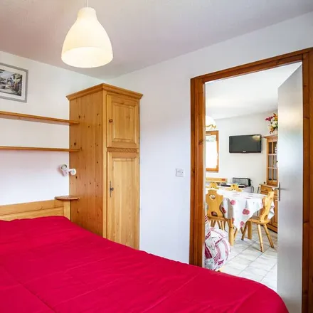 Rent this 2 bed apartment on Châtel in Route de Vonnes, 74390 Châtel