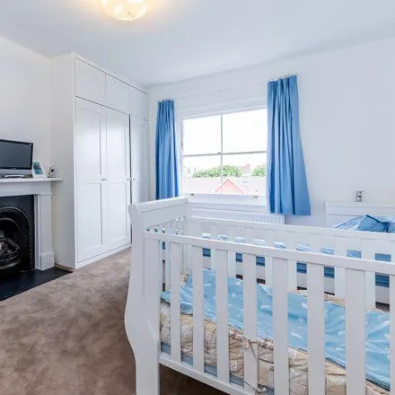 Image 7 - Hartham Road, London, N7 9JQ, United Kingdom - House for rent