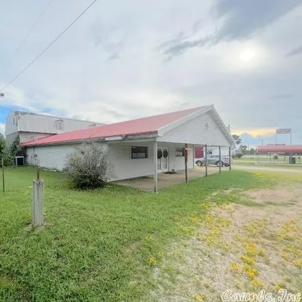 Buy this studio house on 798 East Main Street in Hardy, Sharp County