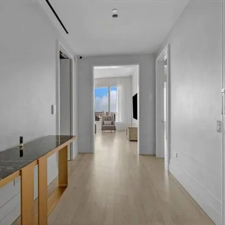 Image 4 - 252 East 57th Street, New York, NY 10022, USA - Condo for sale