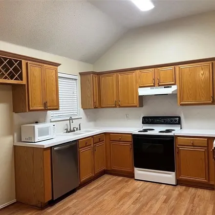 Rent this 3 bed apartment on 891 Shoreline Drive in West Tawakoni, Hunt County