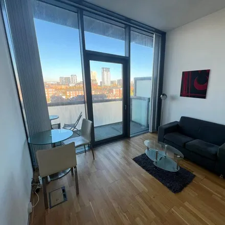 Image 2 - Abito, 4 Clippers Quay, Salford, M50 3AL, United Kingdom - Apartment for rent