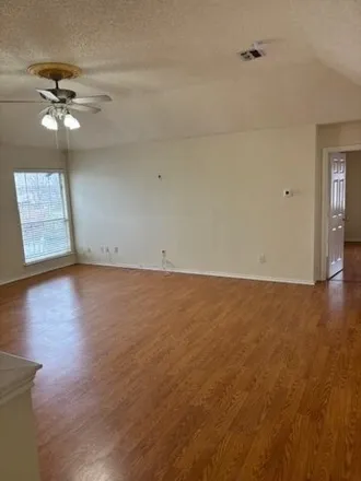 Image 4 - 1403 Lakeshore Drive, Irving, TX 75060, USA - House for rent