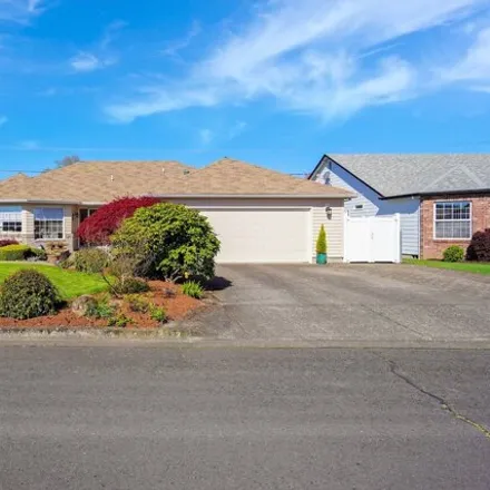 Buy this 3 bed house on 2133 Heather Way in Woodburn, OR 97071