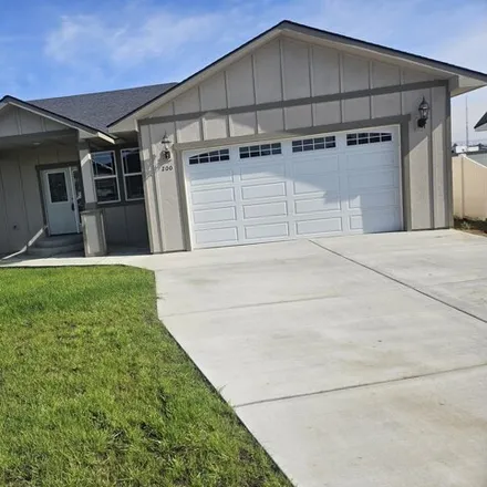 Buy this 4 bed house on Ivone Drive in Sunnyside, WA 98944