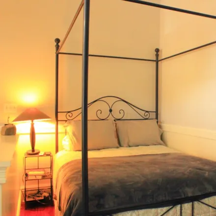 Rent this studio apartment on 1052;1054;1056 Cole Street in San Francisco, CA 94117
