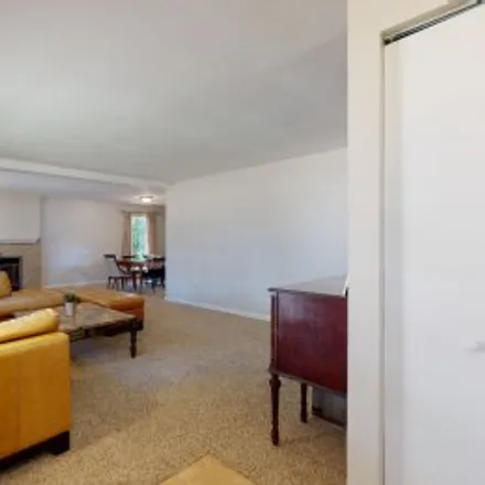 Buy this 3 bed apartment on 665 Edgemont Lane in Highlands, Hoffman Estates