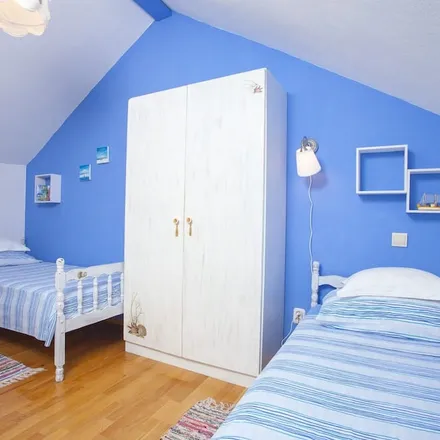 Rent this 2 bed house on 21325 Tučepi