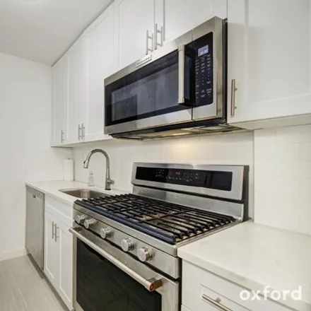 Image 5 - 330 East 80th Street, New York, NY 10075, USA - Apartment for sale