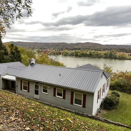 Buy this 3 bed house on 730 Germantown Road in Maysville, KY 41056