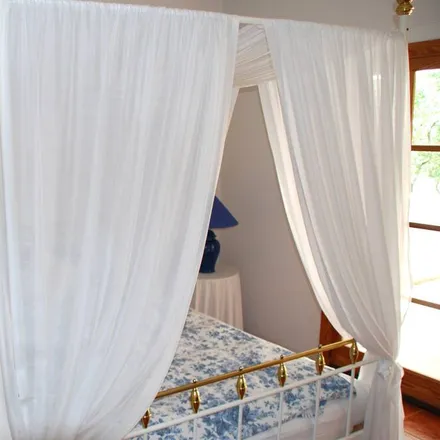 Rent this 2 bed house on carretera vella de Llucmajor in 07210 Algaida, Spain