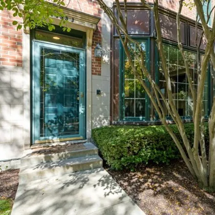 Image 1 - 1401-1411 South Prairie Avenue, Chicago, IL 60605, USA - House for sale