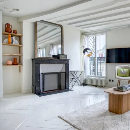 Rent this 2 bed apartment on 14 Rue Marie Stuart in 75002 Paris, France