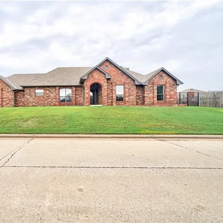 Image 2 - 1801 Deerwood Trail, Midwest City, OK 73130, USA - House for sale