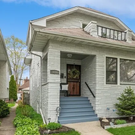 Buy this 5 bed house on 936 North Humphrey Avenue in Oak Park, IL 60302