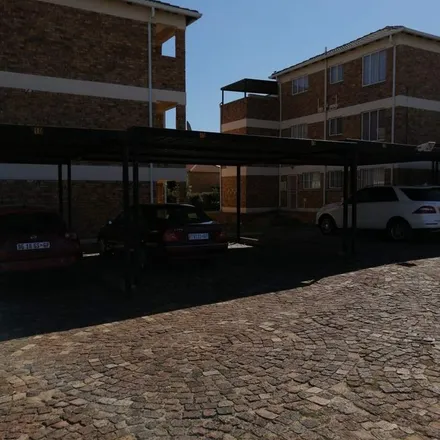 Rent this 2 bed apartment on Krugerrand Road in Strubens Valley, Roodepoort