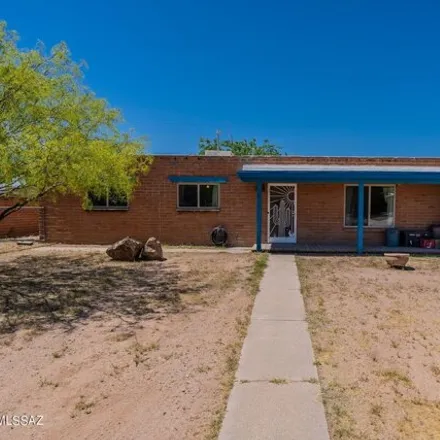 Buy this 4 bed house on 5962 South Rex Stravenue in Pima County, AZ 85706