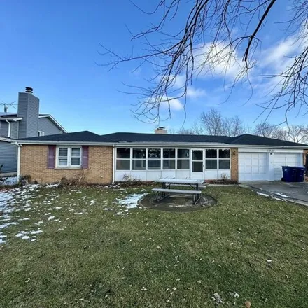 Buy this 3 bed house on Cornell Road in Waukegan, IL 60087