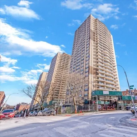 Buy this 1 bed condo on 66-37 102nd Street in New York, NY 11375